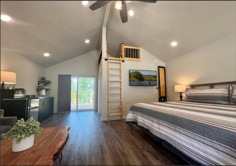גרנטס פאס Loft Cabin 2 - Rogue River Resort מראה חיצוני תמונה