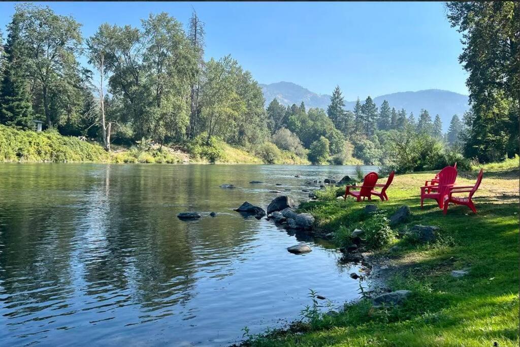 גרנטס פאס Loft Cabin 2 - Rogue River Resort מראה חיצוני תמונה