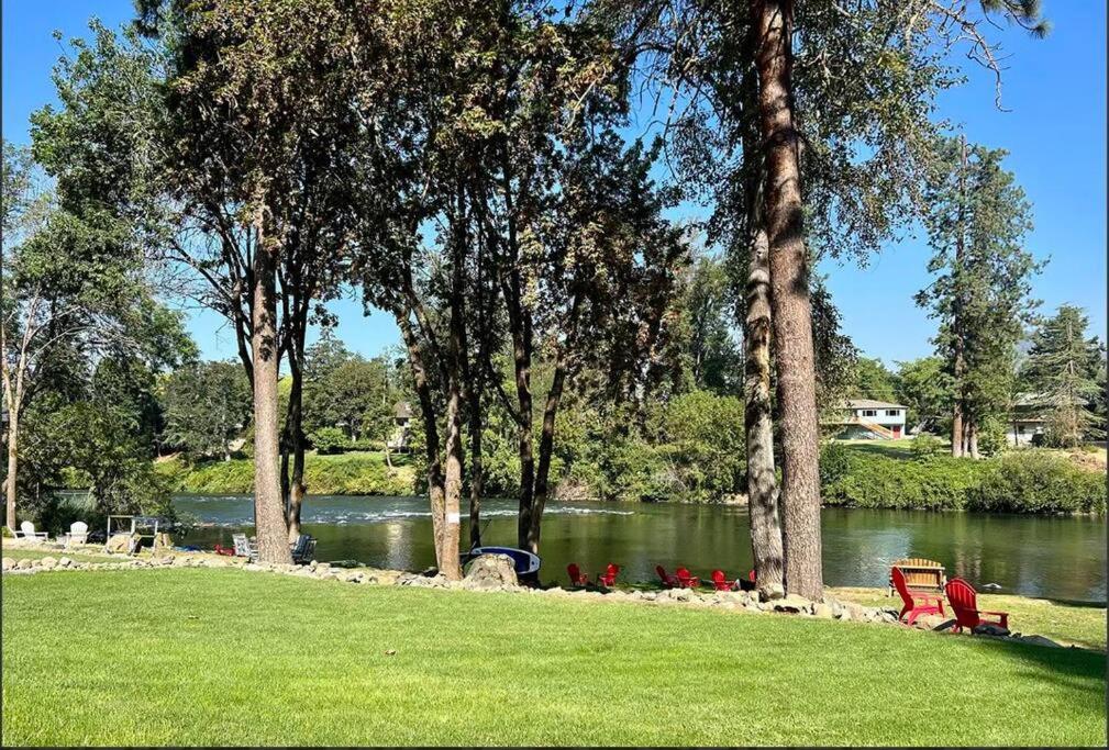 גרנטס פאס Loft Cabin 2 - Rogue River Resort מראה חיצוני תמונה